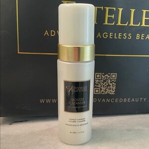 Premier Gold and White Mousse Cleanser